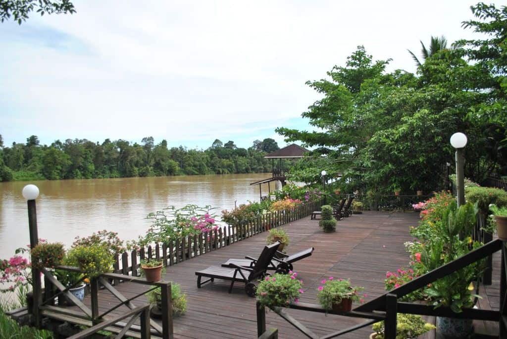 sukao riverside lodge